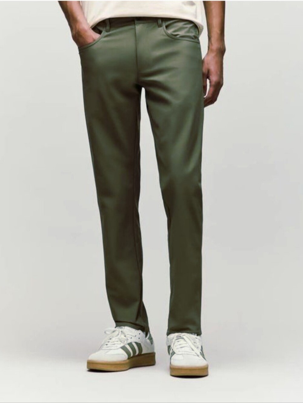NWT Psycho Bunny Maverick 10k Step Pant. Size 31